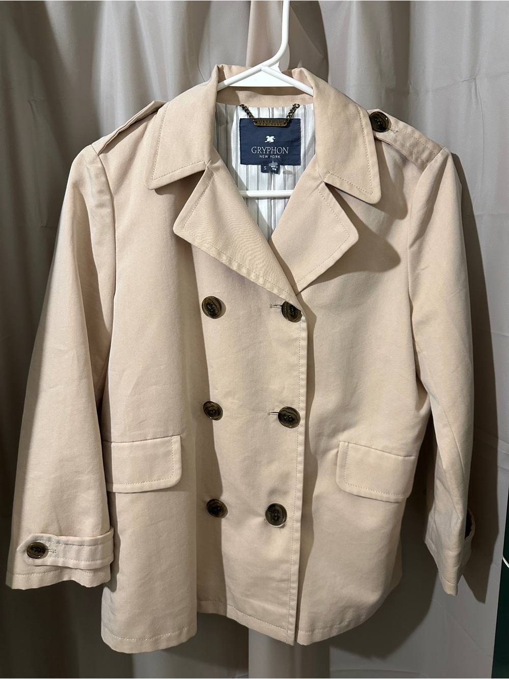 Gryphon Light Beige Double-Breasted Short Trench Coat